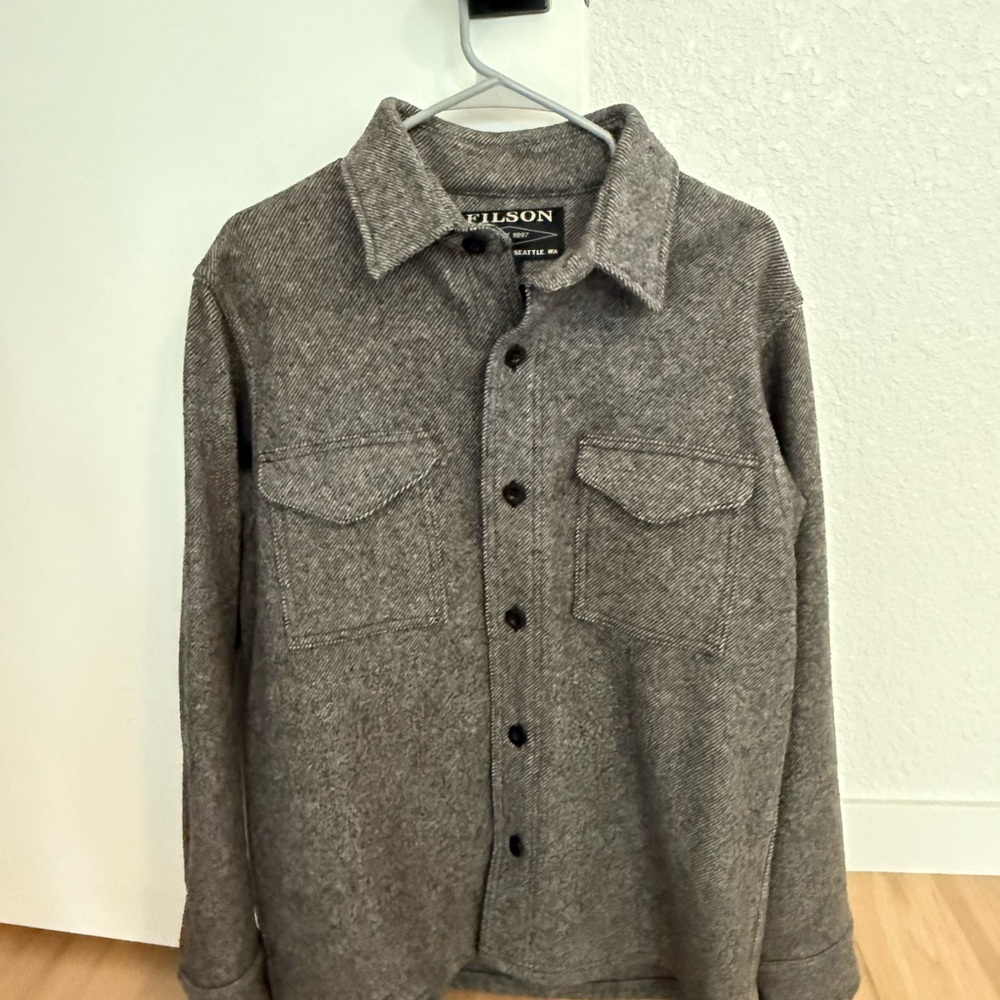 Filson Fits Like a Medium - Gray Wool Button-Up Shirt